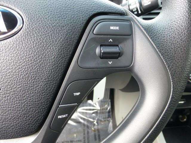 Kia Forte 2014 photo 19